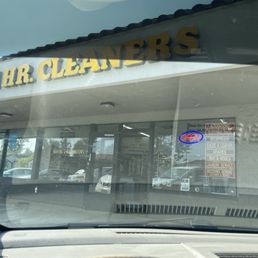 Lucy's Cleaners - The store Itself - shows storefront - Dry Cleaning Near Me - Glendora, California