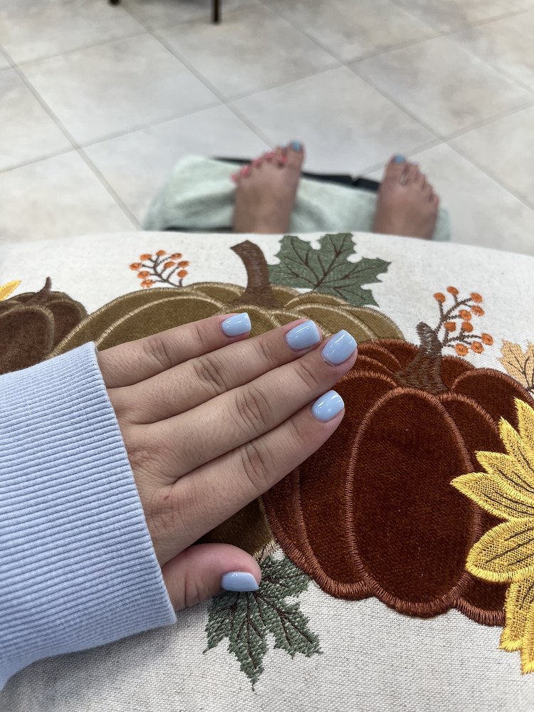 HOLLY’S NAIL BAR 38 Photos & 13 Reviews 14077 Newport Ave, Tustin