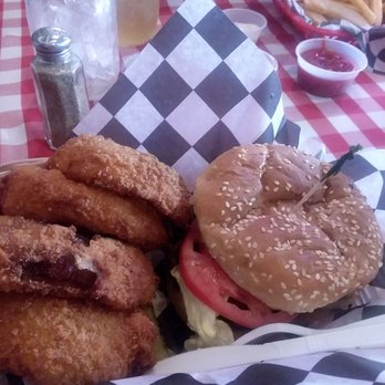 Huey's Downtown - Huey's special - Burgers Near Me - Memphis, Tennessee Huey's Downtown - Huey's special - Burgers Near Me - Memphis, Tennessee