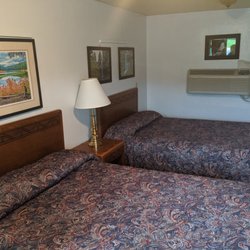 Oak Park Motel & Mobile Home Park - Double beds
