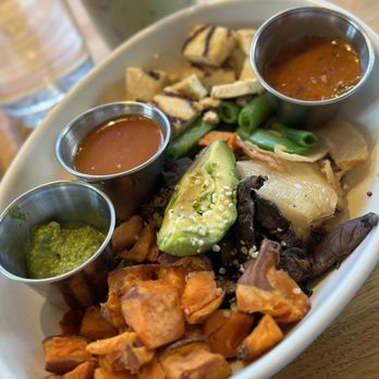 True Food Kitchen - Ancient grains bowl, add organic tofu - Vegetarian Near Me - Pasadena, California True Food Kitchen - Ancient grains bowl, add organic tofu - Vegetarian Near Me - Pasadena, California