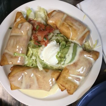 El Indio - Chimichangas Supremas - Mexican Near Me - Saint Louis, Missouri El Indio - Chimichangas Supremas - Mexican Near Me - Saint Louis, Missouri