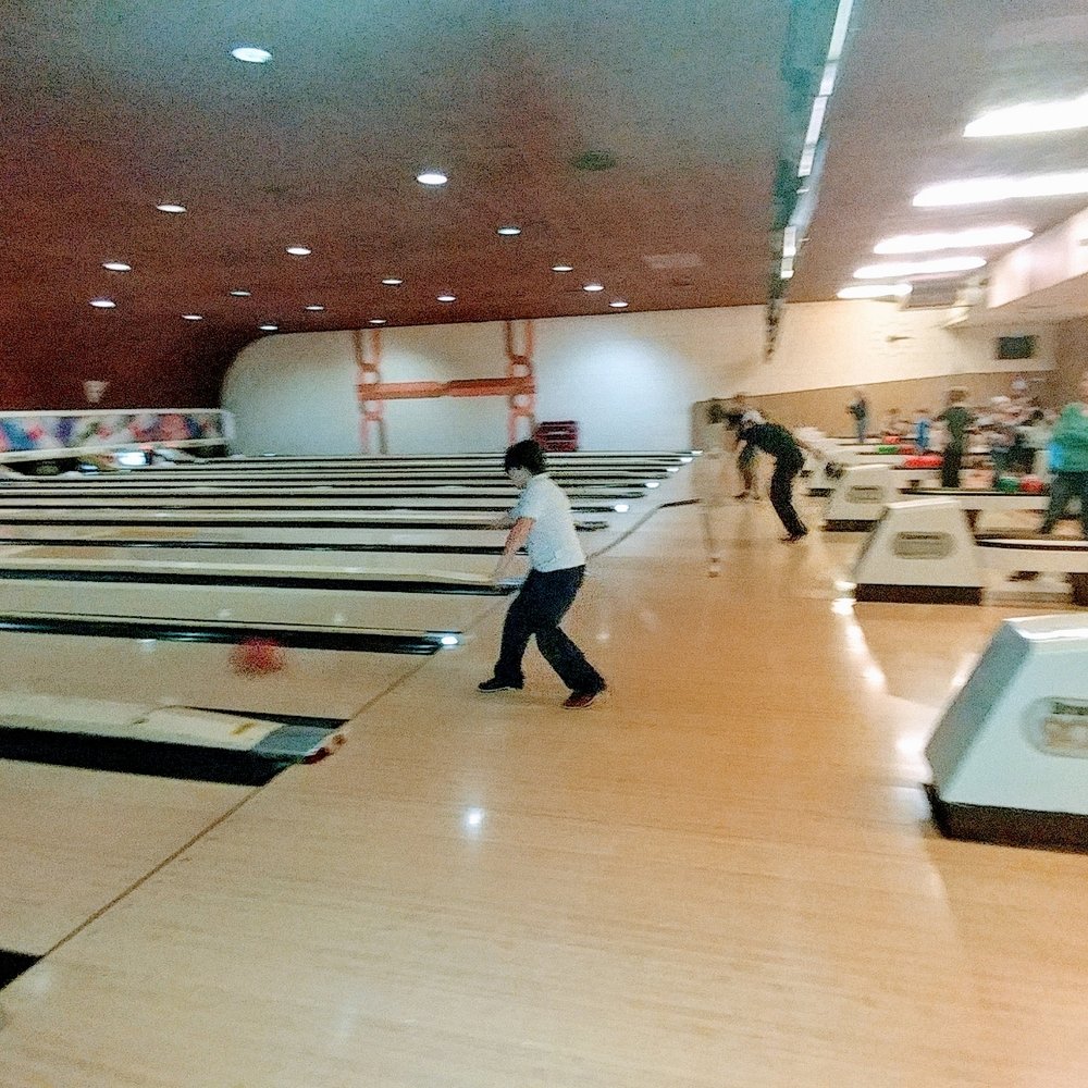 Circle Lanes - Bowling Near Me - Forest Park, Illinois