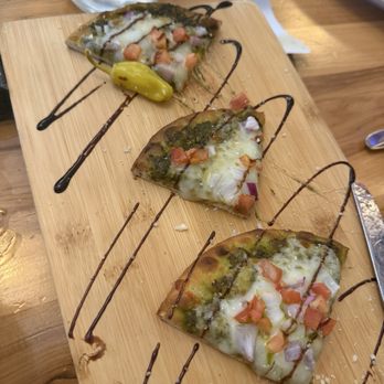 VI Grill - pesto flat bread - Burgers Near Me - Suttons Bay, Michigan VI Grill - pesto flat bread - Burgers Near Me - Suttons Bay, Michigan