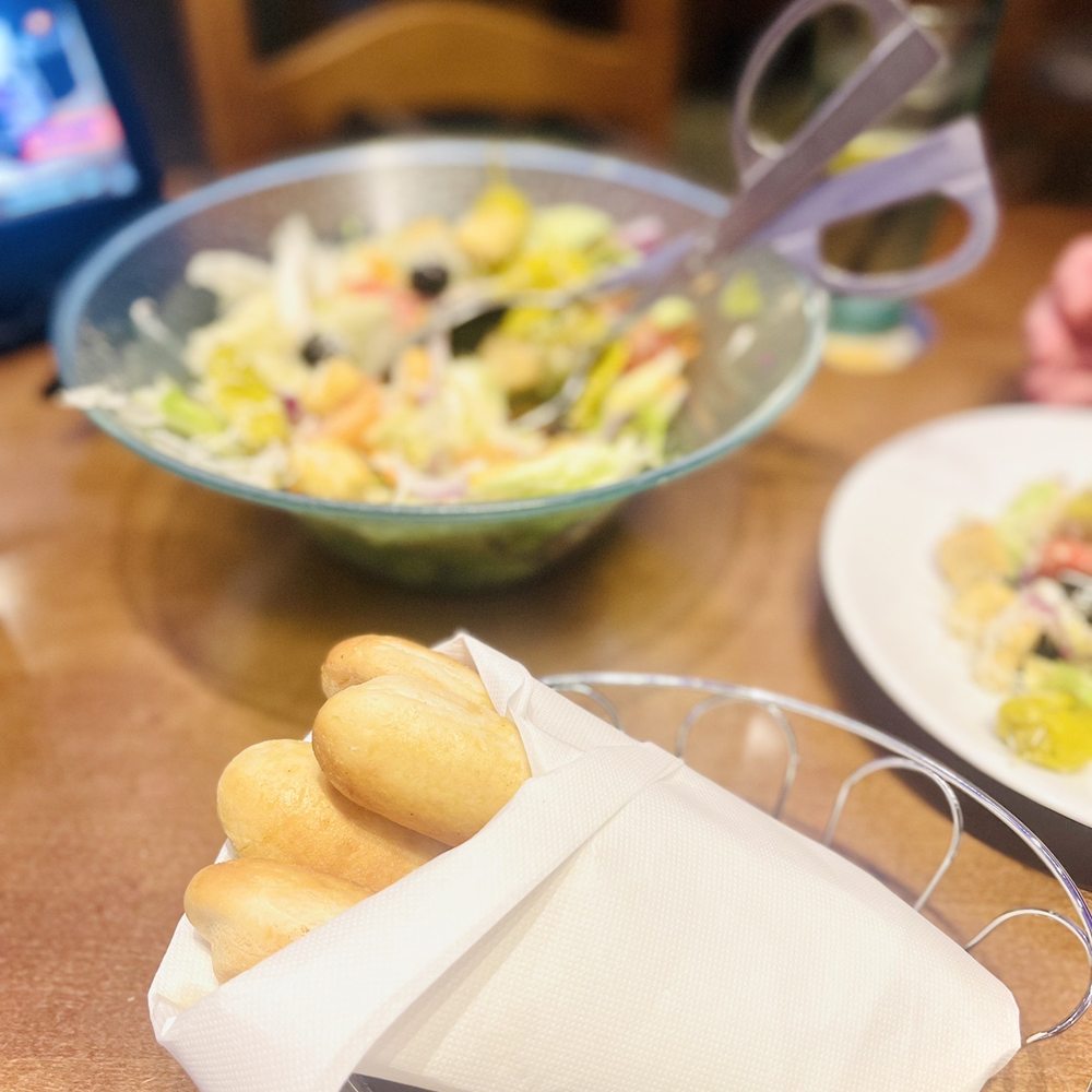 Olive Garden Italian Restaurant - Never Ending Soup, Salad & Breadsticks - Italian Near Me - Duluth, Minnesota Olive Garden Italian Restaurant - Never Ending Soup, Salad & Breadsticks - Italian Near Me - Duluth, Minnesota
