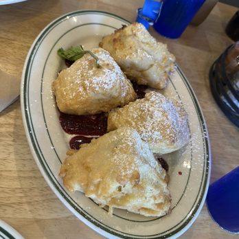 Mama's Comfort Food & Cocktails - Monte Cristo - New American Near Me - Huntington Beach, California Mama's Comfort Food & Cocktails - Monte Cristo - New American Near Me - Huntington Beach, California