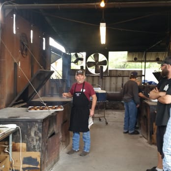 Snow's BBQ - Barbeque Near Me - Lexington, Texas Snow's BBQ - Barbeque Near Me - Lexington, Texas