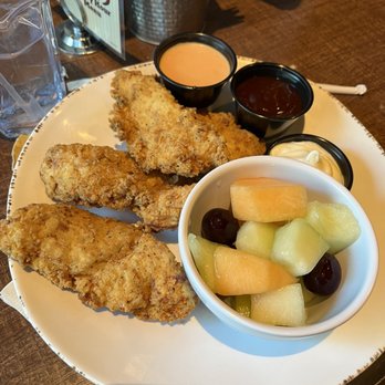 Hops n Drops - CHICKEN STRIPS - Sports Bars Near Me - Spokane, Washington