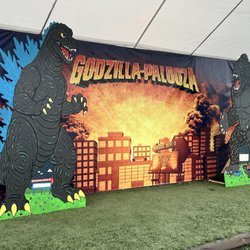 Cool display / photo opp !