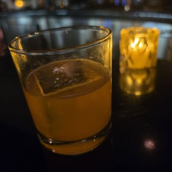 Driftwood Room - Paper plane - Lounges Near Me - Portland, Oregon