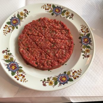 La Tour - Steak tartare - French Near Me - Versailles, 78 La Tour - Steak tartare - French Near Me - Versailles, 78