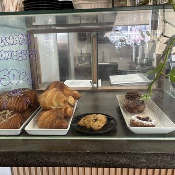 Peixoto Coffee Roasters - Coffee & Tea Near Me - Chandler, Arizona