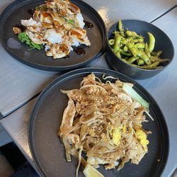 Asian Fusion Sushi Eatery