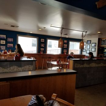 Duckie's Chowder House - Seafood Near Me - Cayucos, California