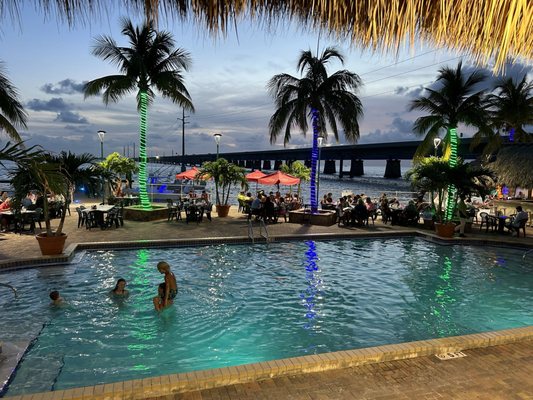 Sunset Grille & Raw Bar by null