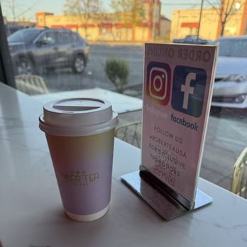 Bober Tea & Coffee - Coconut Taro Latte - Bubble Tea Near Me - Sacramento, California Bober Tea & Coffee - Coconut Taro Latte - Bubble Tea Near Me - Sacramento, California