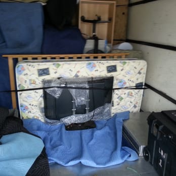 Precision Movers - If it doesn't move it doesn't break! Protecting the flatscreen tv between mattresses. - Movers Near Me Precision Movers - If it doesn't move it doesn't break! Protecting the flatscreen tv between mattresses. - Movers Near Me