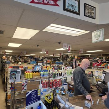 Waukee Hardware & Rent-It Center - Hardware Stores Near Me - Waukee, Iowa