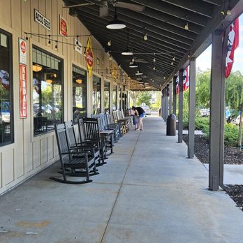 Cracker Barrel Old Country Store - Breakfast & Brunch Near Me - Davenport, Florida Cracker Barrel Old Country Store - Breakfast & Brunch Near Me - Davenport, Florida