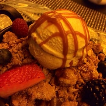 Stage Restaurant - Pineapple crisp - New American Near Me - Honolulu, Hawaii Stage Restaurant - Pineapple crisp - New American Near Me - Honolulu, Hawaii