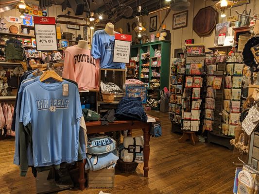 Cracker Barrel Old Country Store by null