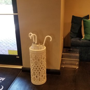 Essentials Massage & Facials of Brandon - Skin Care Near Me - Brandon, Florida