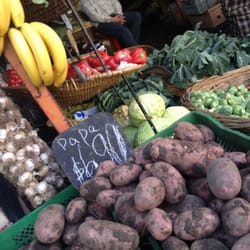 Frutería El Bosque - Papas, plátanos, pimientos, de todo el Frutería El Bosque.
