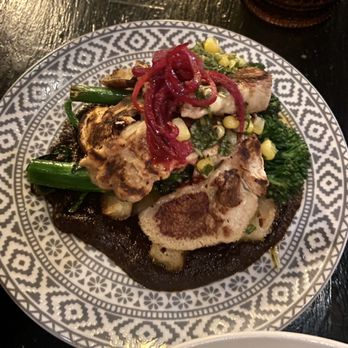Amaru - mole y leon - Latin American Near Me - Chicago, Illinois