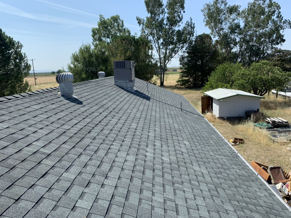 Slide of Daniel’s Roofing