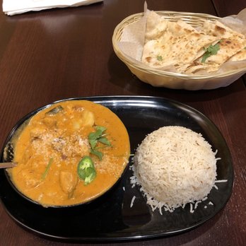 Tarka Indian Kitchen - Chicken coconut curry (hot) with garlic naan - Indian Near Me - Spring, Texas