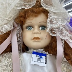 Texas Thrift - That is not dirt - it's a permanent scratch... $79!?!! It shouldn't be more than $10  they have lost their minds
