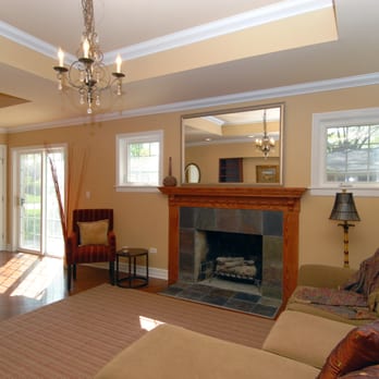 Da Vinci Design & Construction - a living room with a fireplace - General Contractors Near Me - Park Ridge, Illinois Da Vinci Design & Construction - a living room with a fireplace - General Contractors Near Me - Park Ridge, Illinois