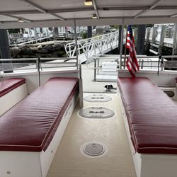 Blossom Artisan Boutique - We make boat cushions !