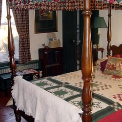 Fairwinds  Farm & Stables Inc. - The Hunt Room