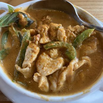 Coco Thai Cuisine - Chicken red curry - Thai Near Me - Orlando, Florida Coco Thai Cuisine - Chicken red curry - Thai Near Me - Orlando, Florida