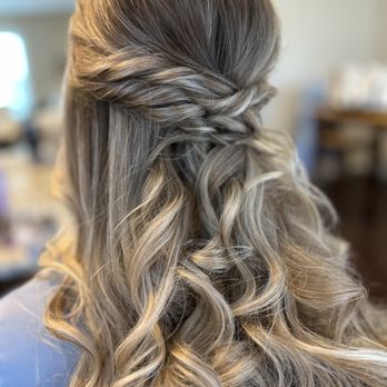 Feathered Hair Salon - Hair Stylists Near Me - Cary, North Carolina