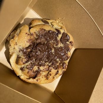 Eat Cake  - Chubby cookie - Desserts Near Me - Houston, Texas