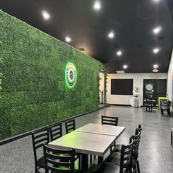 4 Majors Indoor Golf - Inside seating area