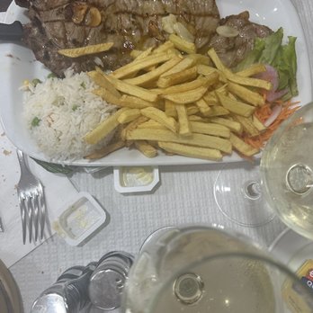 Zapata Restaurante - Steak - Seafood Near Me - Lisbon, 11 Zapata Restaurante - Steak - Seafood Near Me - Lisbon, 11