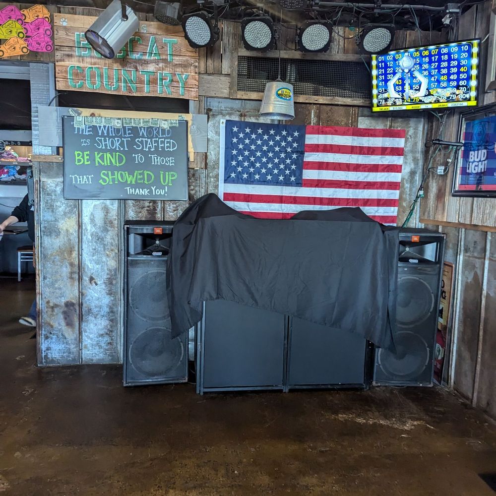 Back Door Saloon - American Near Me - Houghton Lake, Michigan