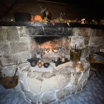 Wyrd Leather and Mead - Fireplace nearest to the dining hall - Leather Goods Near Me - Milwaukie, Oregon Wyrd Leather and Mead - Fireplace nearest to the dining hall - Leather Goods Near Me - Milwaukie, Oregon