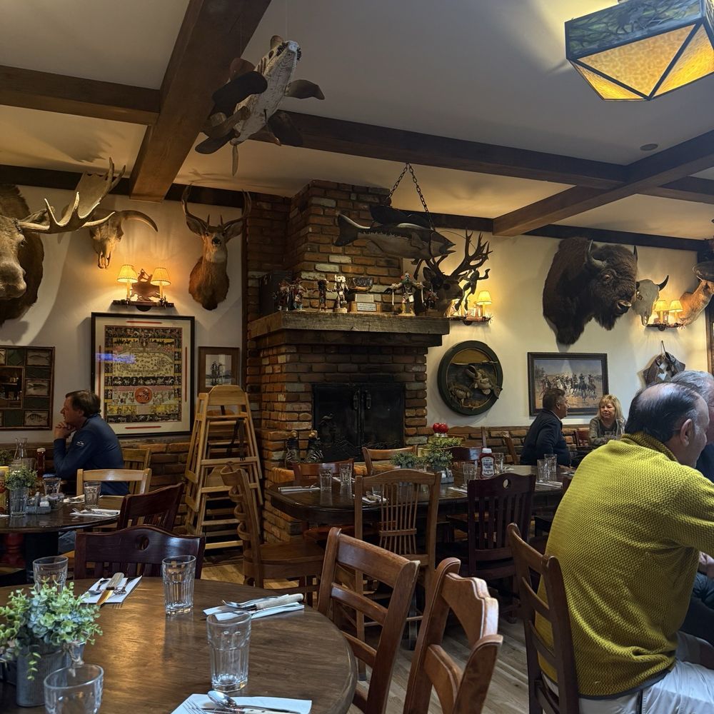 The Kneadery - inside seating - Breakfast & Brunch Near Me - Ketchum, Idaho
