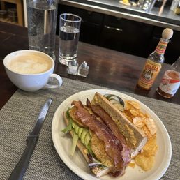 Fried Green Tomatoes Sandwich w/ London Fog Fried Green Tomatoes Sandwich w/ London Fog