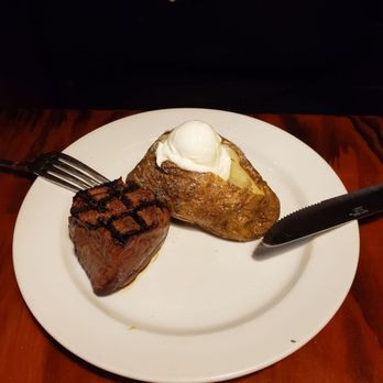 Cattlemens - Petite Filet mignon - Seafood Near Me - Dixon, California