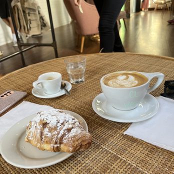 The Coffee Bar - espresso, Cardamom Latte, crossaint - Coffee & Tea Near Me - Washington, DC, District of Columbia