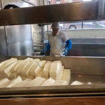 Beecher's Handmade Cheese - Making cheese - Cheese Shops Near Me - Seattle, Washington Beecher's Handmade Cheese - Making cheese - Cheese Shops Near Me - Seattle, Washington