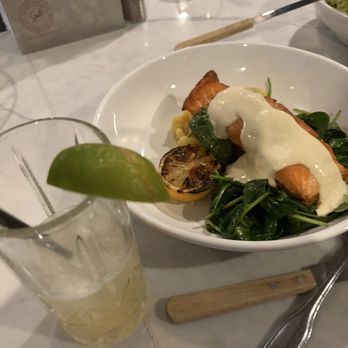 The Point Kitchen and Bar - Salmon - Bars Near Me - Santa Cruz, California