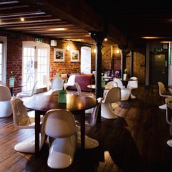 Artichoke Cafe Bar Bistro - Cafe Bar Bistro