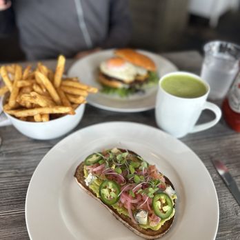 Cos&Pi - Salmon Toast - Breakfast & Brunch Near Me - South Pasadena, California