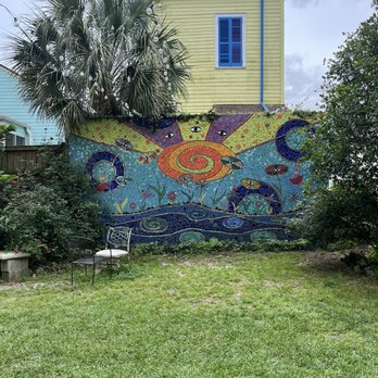 Clouet Gardens - Parks Near Me - New Orleans, Louisiana